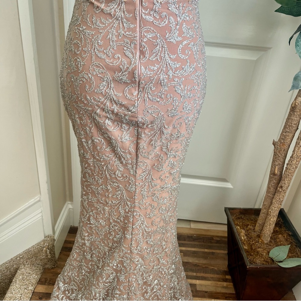 Portia & Scarlett Embellished High-Neck Halter Mermaid Gown Pink Silver Sz S - Picture 14 of 16